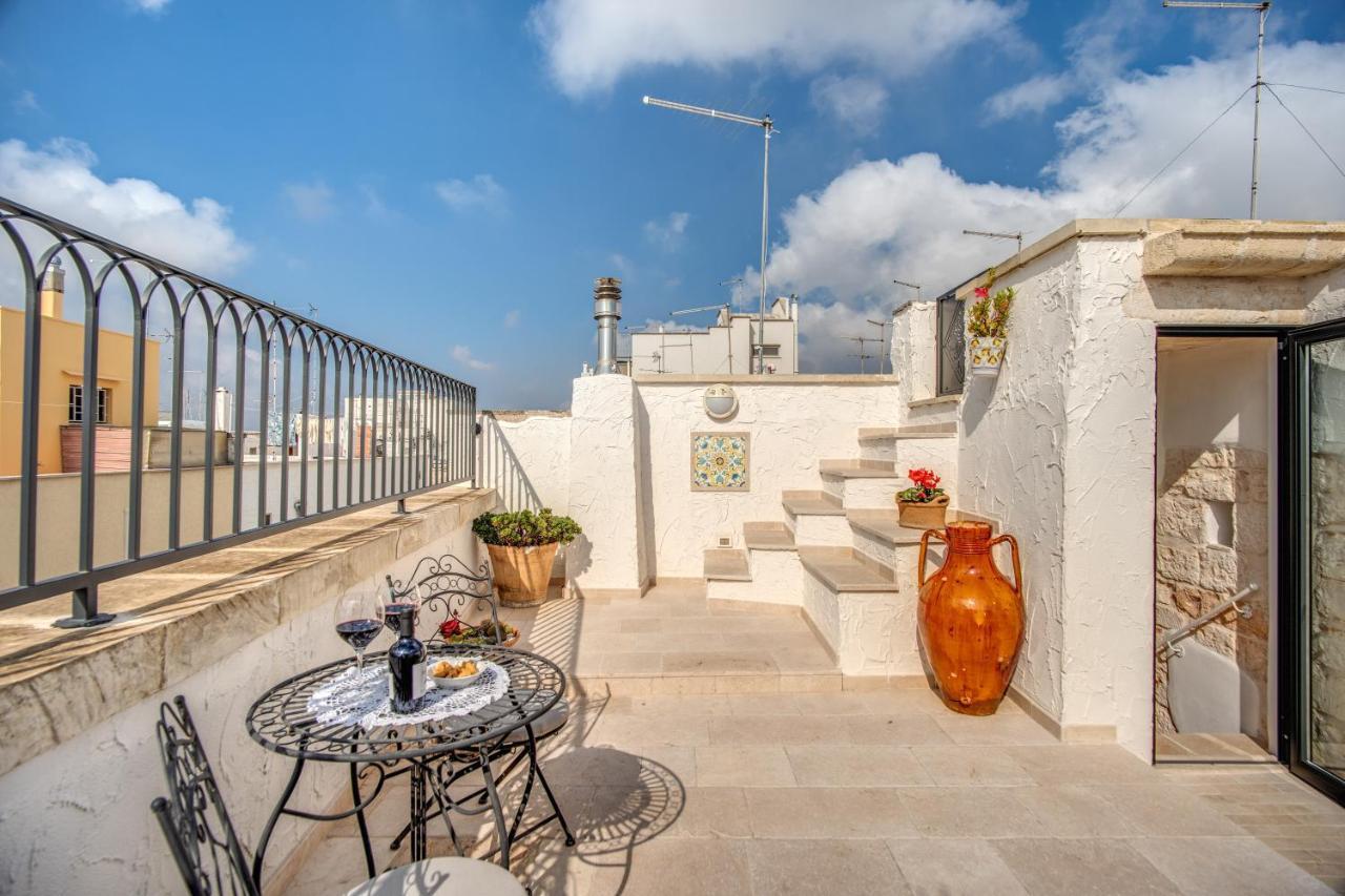 Bed and Breakfast Palazzo Stunis - Dimora Di Charme Ostuni Exterior foto