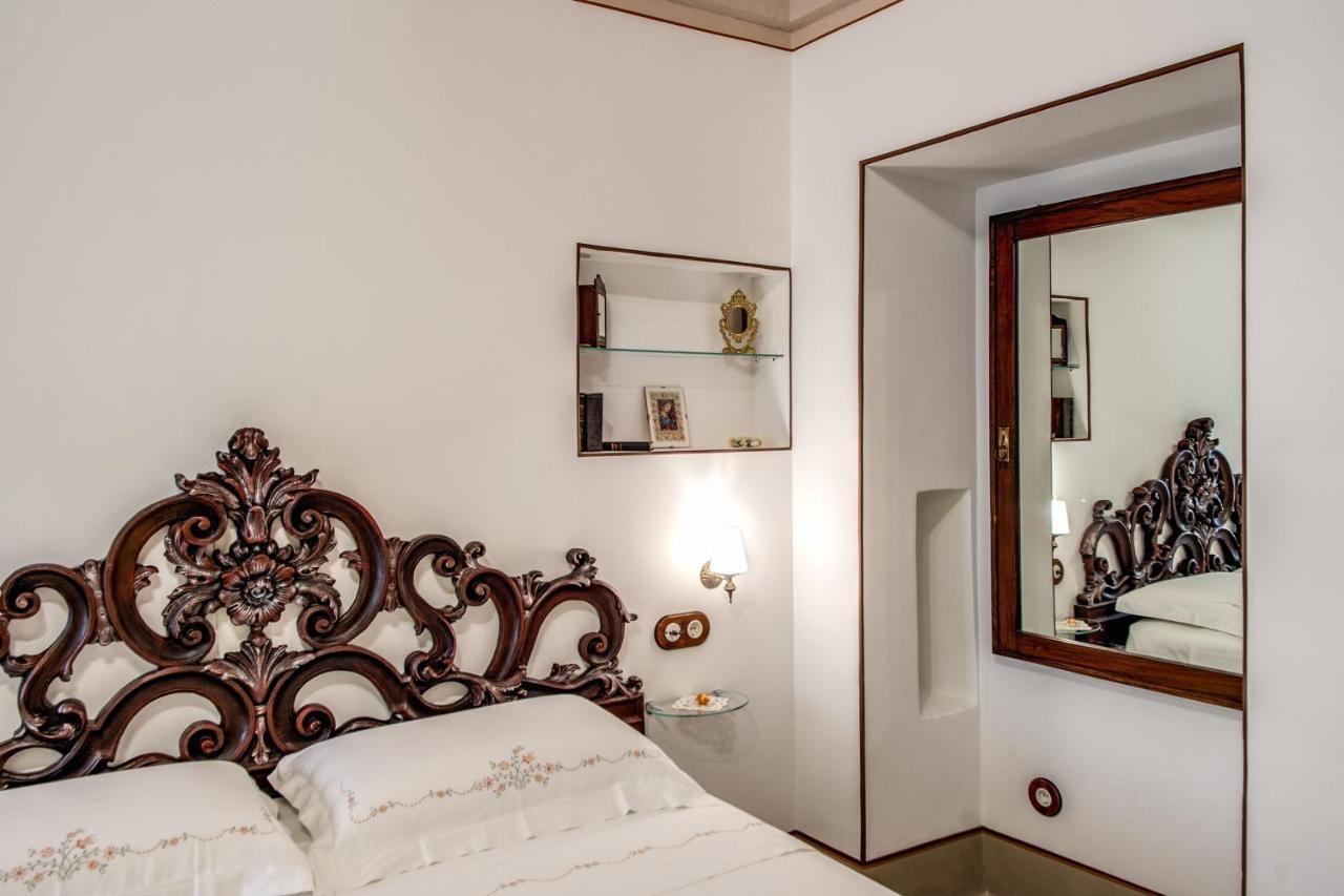 Bed and Breakfast Palazzo Stunis - Dimora Di Charme Ostuni Exterior foto