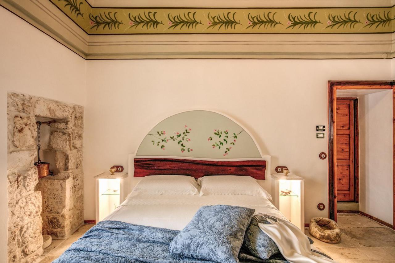 Bed and Breakfast Palazzo Stunis - Dimora Di Charme Ostuni Exterior foto